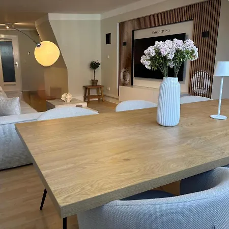 Apartment Hyggeliving - 94 Qm - Blick Auf Marktkirche - 65 Zoll Tv - Hunde - Neu
